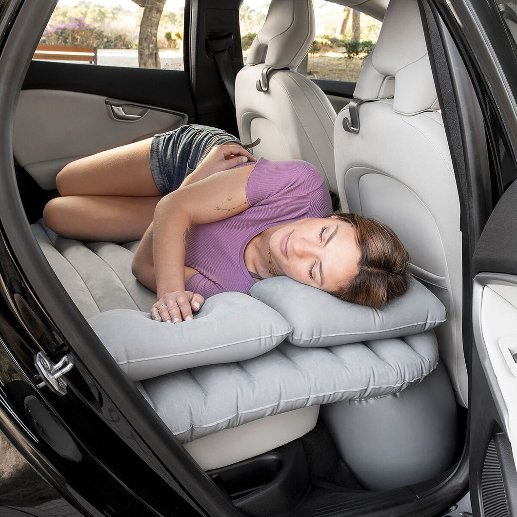 Krevet na napuhavanje za auto